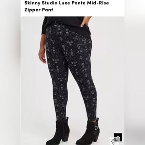 Torrid Black Skull Print Women's Pants